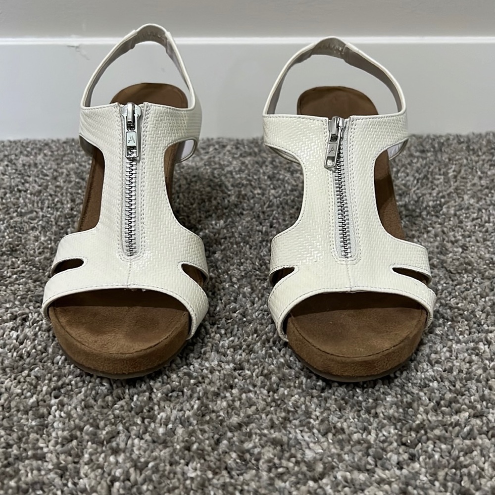 Comfortable summer wedges